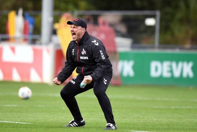 24.09.2025, xophax, Fussball , 1.FC Köln 1.FC Köln, Fussball-Bundesliga Saison 2025 2026 , Training Trainer Lukas Kwasniok (DFL DFB REGULATIONS PROHIBIT ANY USE OF PHOTOGRAPHS as IMAGE SEQUENCES and or QUASI-VIDEO) Köln