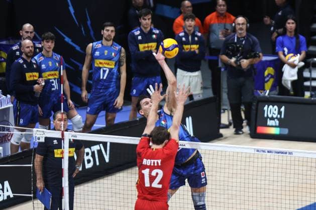 2025.09.24 Pasay City Manila siatkowka mezczyn Mistrzostwa Swiata FIVB 2025 Wlochy - Belgia N z FIVB Men s World Championship, WM, Weltmeisterschaft 2025 Italy - Belgium quarter finals cwiercfinal Foto Szymon Gorski PressFocus 2025.09.24 Pasay City Manila volleyball men FIVB Men s World Championship 2025 ITALY v BELGIUM FIVB Men s World Championship 2025 Italy - Belgium quarter finals Credit: Szymon Gorski PressFocus NEWSPIX.PL --- newspix.pl 