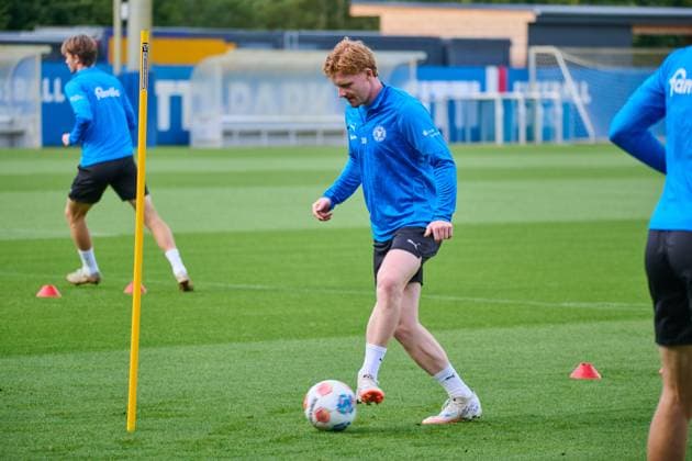 24.09.2025, Fußball, Herren, 2.BL, Saison 2025 2026, Training Holstein Kiel Robert Wagner Kiel, Projensdorf Projensdorf, Trainigsplatz, Kuns Schleswig-Holstein Deutschland