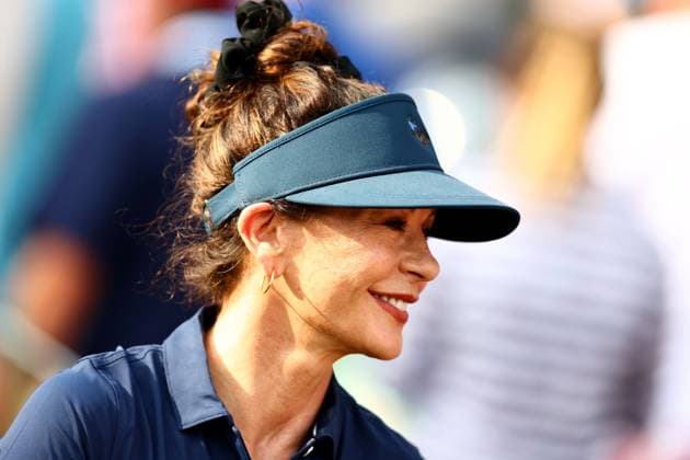 Catherine Zeta-Jones of Team Europe during the Celebrity All-Star match. 2025 Ryder Cup, Celebrity Match, Golf, Bethpage Black Golf Course, New York, USA - 24 Sep 2025New York Bethpage Black Golf Course New York (NY) United States of America EDITORIAL USE ONLY No use with unauthorised audio, video, data, fixture lists, club league logos or live services. Online in-match use limited to 120 images, no video emulation. No use in betting, games or single club league player publications. Copyright: xJamesxMarsh Shutterstockx 15500192au