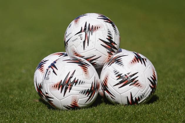 DEVENTER , 24-09-2025 , Stadium De Adelaarshorst , season 2025 2026 , UEFA Europa League League phase . press conference, PK, Pressekonferenz and training before the Europa League match between Go Ahead Eagles and FCSB, Picture shows Europa League balls Press conference and training before Go Ahead Eagles - FCSB  x31174147x Copyright: