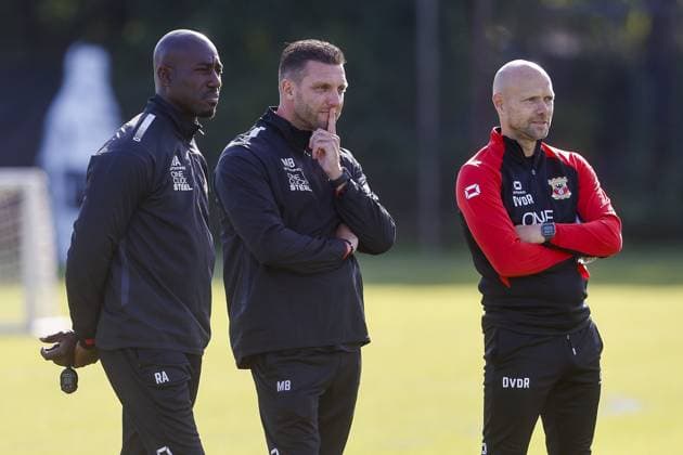DEVENTER , 24-09-2025 , Stadium De Adelaarshorst , season 2025 2026 , UEFA Europa League League phase . press conference, PK, Pressekonferenz and training before the Europa League match between Go Ahead Eagles and FCSB, Picture shows GA Eagles assistent coach Rick Adjei GA Eagles trainer coach Melvin Boel GA Eagles assistent coach Dennis van der Ree Press conference and training before Go Ahead Eagles - FCSB  x31174148x Copyright: