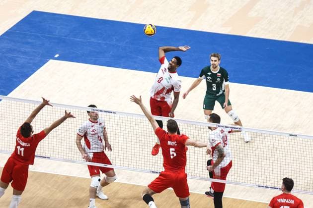2025.09.24 Pasay City Manila siatkowka mezczyn Mistrzostwa Swiata FIVB 2025 Polska - Turcja N z WILFREDO LEON JAKUB POPIWCZAK Foto Szymon Gorski PressFocus 2025.09.24 Pasay City Manila Volleyball men FIVB Men s World Championship, WM, Weltmeisterschaft 2025 quarterfinal match Poland v Turkiye Polska - Turcja FIVB Men s World Championship 2025 Poland - Turkey quarter finals cwiercfinal Wilredo Leon Bartosz Kurek radosc zwyciestwo winner win Credit: Szymon Gorski PressFocus NEWSPIX.PL --- newspix.pl 