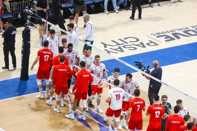 2025.09.24 Pasay City Manila siatkowka mezczyn Mistrzostwa Swiata FIVB 2025 Polska - Turcja N z MARCIN KOMENDA KAMIL SEMENIUK NORBERT HUBER WILFREDO LEON radosc zwyciestwo winner win Foto Szymon Gorski PressFocus 2025.09.24 Pasay City Manila Volleyball men FIVB Men s World Championship, WM, Weltmeisterschaft 2025 quarterfinal match Poland v Turkiye Polska - Turcja FIVB Men s World Championship 2025 Poland - Turkey quarter finals cwiercfinal Wilredo Leon Bartosz Kurek radosc zwyciestwo winner win Credit: Szymon Gorski PressFocus NEWSPIX.PL --- newspix.pl 