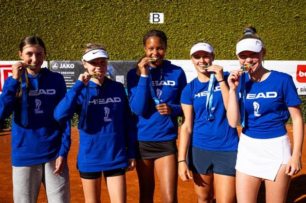 1. Platz: Baden-Württemberg - Otto-Hahn-Gymnasium Ludwigsburg, Jugend trainiert für Olympia - Herbstfinale Tennis 2025, Berlin, TC 1899 Blau-Weiss Berlin e.V., 24.09.2025, Copyright: xClaudioxGärtnerx