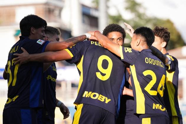 Parma s Mateo Pellegrino Casalanguida celebrates after scoring the 2-1 goal for his team during the round of 32 Frecciarossa Italian Cup 2025 2026 soccer match between Parma and Spezia at Ennio Tardini Stadium in Parma, North Italy, Wednesday, September 24, 2025. Soccer  Copyright: xMassimoxPaolone LaPressex