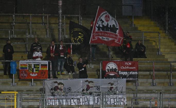 24.09.2025 - Fussball - Saison 2025 2026 - 1. Google Pixel Frauen Bundesliga - 04. Spieltag: TSG Hoffenheim - 1. FC Nürnberg FCN ( Club Clubfrauen ) - Sportfoto Zink - xwoxzix - Clubfans <Fans Fanblock