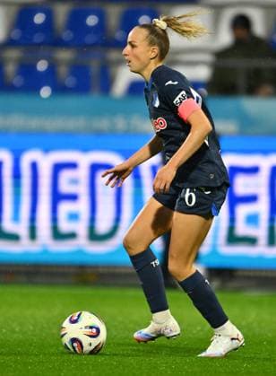 24.09.2025 - Fussball - Saison 2025 2026 - 1. Google Pixel Frauen Bundesliga - 04. Spieltag: TSG Hoffenheim - 1. FC Nürnberg FCN ( Club Clubfrauen ) - Sportfoto Zink - xwoxzix - Vanessa Diehm (6, TSG Hoffenheim )