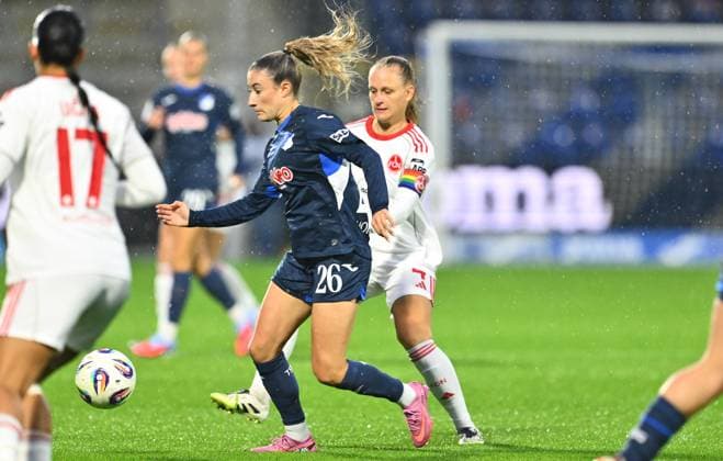24.09.2025 - Fussball - Saison 2025 2026 - 1. Google Pixel Frauen Bundesliga - 04. Spieltag: TSG Hoffenheim - 1. FC Nürnberg FCN ( Club Clubfrauen ) - Sportfoto Zink - xwoxzix - Janna Grimm (26, TSG Hoffenheim ) Luisa Guttenberger (4, 1. FC Nürnberg FCN )