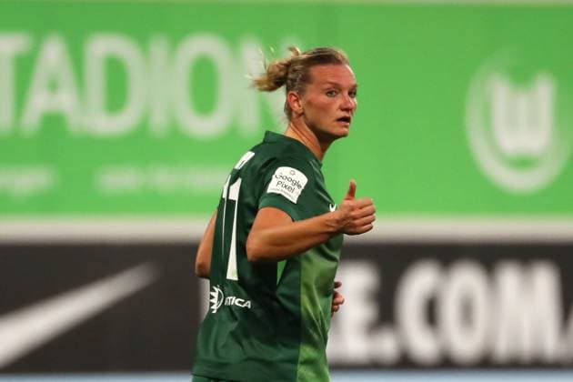 VfL - Bremen, BL Frauen Wolfsburg, 24.09.2025, FUßBALL - VfL Wolfsburg vs. SV Werder Bremen, Google Pixel Frauen-Bundesliga, Saison 2025 26. Alexandra Popp (VfL Wolfsburg) Wolfsburg