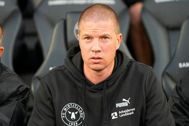 Denmark Europa League: FC Midtjylland - SK Sturm Graz FC Midtjylland s coach Mike Tullberg prior to the Europa League match between FC Midtjylland and SK Sturm Graz at the MCH Arena in Herning on Wednesday, September 24, 2025 , Herning Denmark Copyright: BoxAmstrupx spdk20250924-183836-L