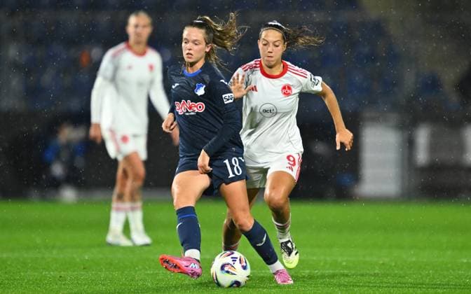 24.09.2025 - Fussball - Saison 2025 2026 - 1. Google Pixel Frauen Bundesliga - 04. Spieltag: TSG Hoffenheim - 1. FC Nürnberg FCN ( Club Clubfrauen ) - Sportfoto Zink - xwoxzix - Valesca Ampoorter (18, TSG Hoffenheim ) Laura Miller (9, 1. FC Nürnberg FCN )