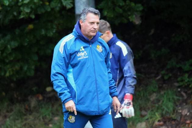 24.09.2025, xmohx, Fussball 3.Liga, 1.FC Saarbrücken - Training v.l. Trainer Alois Schwartz (1.FC Saarbruecken) (DFL DFB REGULATIONS PROHIBIT ANY USE OF PHOTOGRAPHS as IMAGE SEQUENCES and or QUASI-VIDEO) Saarbrücken