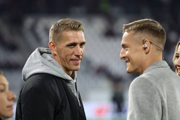 24.09.2025, xrekx, Fussball UEFA Europa League, SC Freiburg - FC Basel v.l. Nils Petersen und Felix Kroos (DFL DFB REGULATIONS PROHIBIT ANY USE OF PHOTOGRAPHS as IMAGE SEQUENCES and or QUASI-VIDEO) Freiburg