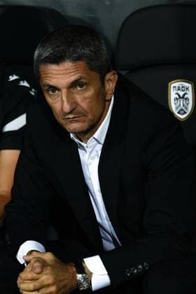 PAOK v Maccabi Tel Aviv - UEFA Europa League THESSALONIKI, GREECE - SEPTEMBER 24: PAOK’s coach Razvan Lucescu during the football match between PAOK and Maccabi Tel Aviv on the 1st day of the 1st round of the League Phase of the Europa League at Toumba Stadium in Thessaloniki, Greece on September 24, 2025. Konstantinos Tsakalidis Anadolu Thessaloniki Greece. Editorial use only. Please get in touch for any other usage.  Copyright: x2025xAnadoluxKonstantinosxTsakalidisx