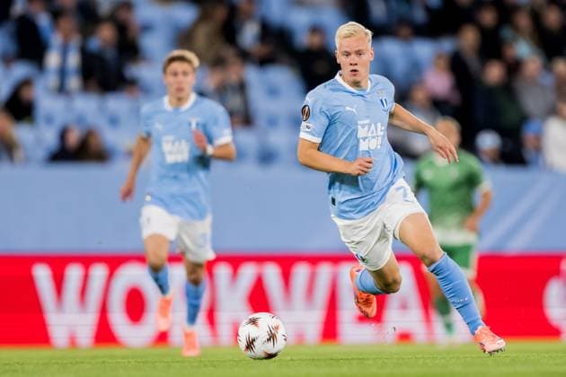 250924 Otto Rosengren of Malmö FF during the UEFA Europa League football match between Malmö FF and Ludogorets on September 24, 2025 in Malmö. Photo: Petter Arvidson BILDBYRAN kod PA PA1085 fotboll football soccer fotball uefa europa league europa league malmö ff ludogorets bbeng bbauto Copyright: PETTERxARVIDSON BB250924PA107