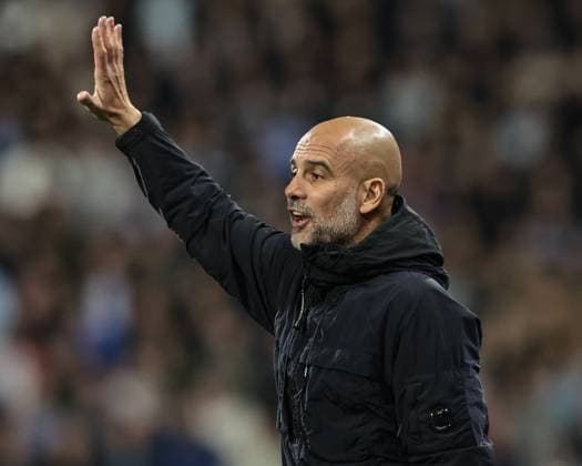 Carabao Cup Round 3 Huddersfield Town v Manchester City Pep Guardiola manager of Manchester City reacts in the technical area during the Carabao Cup Round 3 match Huddersfield Town vs Manchester City at Accu Stadium, Huddersfield, United Kingdom, 24th September 2025 (Photo by Mark Cosgrove News Images) Huddersfield Accu Stadium West Yorkshire United Kingdom Copyright: xMarkxCosgrove NewsxImagesx