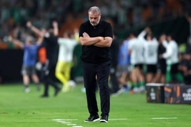 Nottingham Forest manager, Ange Postecoglou Real Betis v Nottingham Forest, UEFA Europa League, Football, Villamarin Stadium, Seville, Spain - 24 Sep 2025Seville Villamarin Stadium Spain EDITORIAL USE ONLY No use with unauthorised audio, video, data, fixture lists, club league logos or live services. Online in-match use limited to 120 images, no video emulation. No use in betting, games or single club league player publications. Copyright: xAntonioxPozo Shutterstockx 15498594m