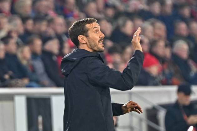 Julian Schuster (SC Freiburg, Trainer) mit Emotion GER, SC Freiburg - FC Basel, Fussball, Europa League, 1. Spieltag, Saison 2025 2026, 24.09.2025 GER, SC Freiburg - FC Basel, Fussball, Europa League, 1. Spieltag, Saison 2025 2026, 24.09.2025 Freiburg Copyright: xEibner-Pressefoto ThomasxHessx EP_THS