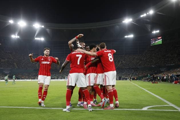 Nottingham Forest celebrate as Igor Jesus of Nottingham Forest scores a goal to make it 1-2 Real Betis v Nottingham Forest, UEFA Europa League, Football, Villamarin Stadium, Seville, Spain - 24 Sep 2025Seville Villamarin Stadium Spain EDITORIAL USE ONLY No use with unauthorised audio, video, data, fixture lists, club league logos or live services. Online in-match use limited to 120 images, no video emulation. No use in betting, games or single club league player publications. Copyright: xAntonioxPozo Shutterstockx 15498594s