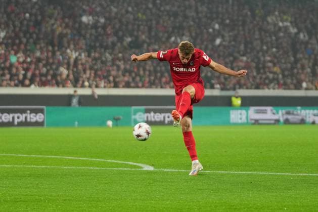 UEFA Europa League: SC Freiburg vs FC Basel, 24.09.2025 Patrick Osterhage (SC Freiburg, 6) UEFA Europa League: SC Freiburg vs FC Basel, Europa-Park-Stadion, 24.09.2025 Copyright: xBEAUTIFULxSPORTS Boscox
