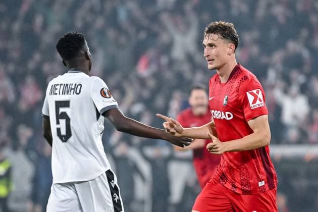 Patrick Osterhage (SC Freiburg) celebrates after scoring his team s first goal during the UEFA Europa League 2025 26 League Phase MD1 match between SC Freiburg and FC Basel 1893 at Stadion am Wolfswinkel on September 24, 2025 in Freiburg, Germany. (Photo by Harry Langer DeFodi Images) Patrick Osterhage SC Freiburg celebrates after scoring his team s first goal during the UEFA Europa League 2025 26 League Phase MD1 match between SC Freiburg and FC Basel 1893 at Stadion am Wolfswinkel on September 24, 2025 in Freiburg, Germany Photo by Harry Langer DeFodi Images