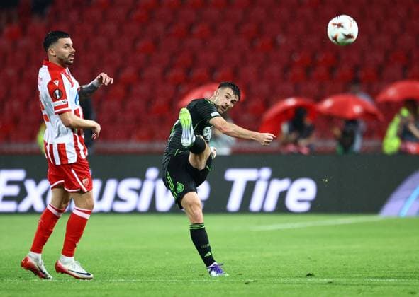 Kieran Tierney of Celtic Crvena zvezda v Celtic, UEFA Europa League, Football, Rajko Mitic Stadium, Belgrade, Serbia - 24 Sep 2025Belgrade Rajko Mitic Stadium Serbia EDITORIAL USE ONLY No use with unauthorised audio, video, data, fixture lists, club league logos or live services. Online in-match use limited to 120 images, no video emulation. No use in betting, games or single club league player publications. Copyright: xNikolaxKrstic Shutterstockx 15498417bs