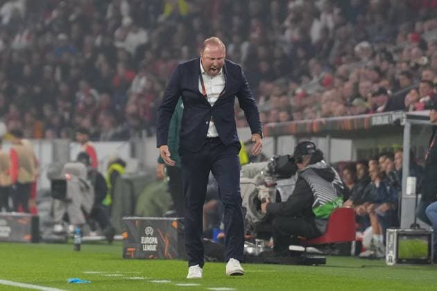 Ludovic Magnin (FC Basel, Cheftrainer) schreit , Deutschland, Fussball, UEFA Europa League, 1.Spieltag, Ligaphase, 2025 2026, SC Freiburg vs. FC Basel, 24.09.2025, Europa-Park Stadion, Freiburg, Deutschland Freiburg Europa-Park Stadion Baden-Württemberg Deutschland Copyright: xArnexAmbergx