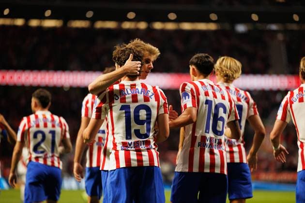 Julian Alvarez, Nahuel Molina and others seen celebrating after scoring goal during LaLiga EA SPORTS 25 26 game between teams of Atletico de Madrid and Rayo Vallecano at Estadio Civitas Metropolitano (Maciej Rogowski Ball Raw Images) Madrid Riyadh Air Metropolitano Spain Copyright: xMaciejxRogowskix maciejrogowski_atleticovsrayo25_26-03