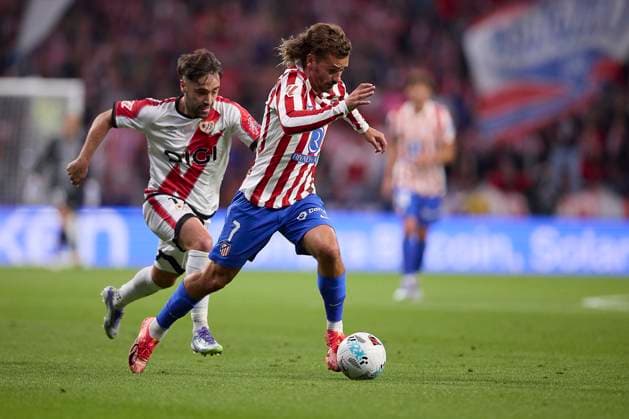 Antoine Griezmann (Atletico de Madrid) controls the ball during the LaLiga EA Sports match between AtlÃ tico Madrid v Rayo Vallecano at Riyahd Air Metropolitano on September 24, 2025 in Madrid, Spain. (Photo by Manu Reino DeFodi Images) Antoine Griezmann Atletico de Madrid controls the ball during the LaLiga EA Sports match between AtlÃ tico Madrid v Rayo Vallecano at Riyahd Air Metropolitano on September 24, 2025 in Madrid, Spain Photo by Manu Reino DeFodi Images