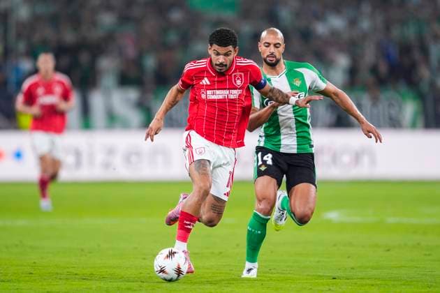 September 24, 2025, Sevilla, Sevilla, SPAIN: Morgan Gibbs-White of Nottingham Forest FC in action during the UEFA Europa League, football match played between Real Betis and Nottingham Forest at La Cartuja stadium on September 24, 2025, in Sevilla, Spain. Sevilla SPAIN - ZUMAa181 20250924_zaa_a181_214 Copyright: xJoaquinxCorcherox