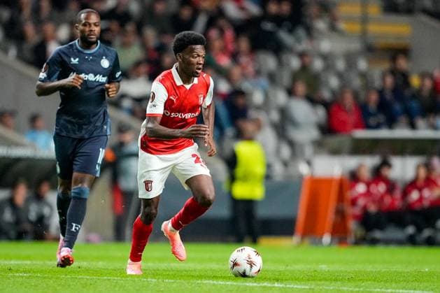 UEFA Europa League - SC Braga vs Feyenoord Braga, Portugal - 24 09 2025: UEFA Europa League match between SC Braga and Feyenoord at Estadio Municipal de Braga. 29 Braga midfielder, Gorby Baptiste running forward with the ball Mandatory Credit: Pedro Loureiro Avant Sports Agency Braga Estadio Municipal de Braga Portugal Copyright: xx