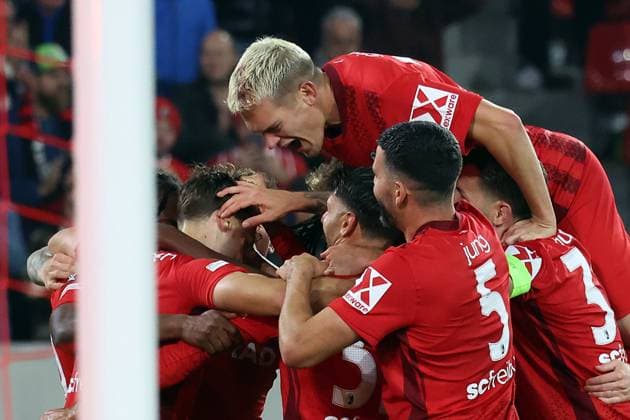 24.09.2025, xrekx, Fussball UEFA Europa League, SC Freiburg - FC Basel v.l. Torjubel nach dem Tor zum celebrating the goal celebrate 2:0 durch Maximilian Eggestein (SC Freiburg) mit Matthias Ginter (SC Freiburg) (DFL DFB REGULATIONS PROHIBIT ANY USE OF PHOTOGRAPHS as IMAGE SEQUENCES and or QUASI-VIDEO) Freiburg
