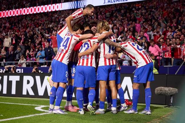 Julian Alvarez (Atletico de Madrid) celebrates after scoring his team?s third goal with team mates during the LaLiga EA Sports match between AtlÃ tico Madrid v Rayo Vallecano at Riyahd Air Metropolitano on September 24, 2025 in Madrid, Spain. (Photo by Manu Reino DeFodi Images) Julian Alvarez Atletico de Madrid celebrates after scoring his team?s third goal with team mates during the LaLiga EA Sports match between AtlÃ tico Madrid v Rayo Vallecano at Riyahd Air Metropolitano on September 24, 2025 in Madrid, Spain Photo by Manu Reino DeFodi Images