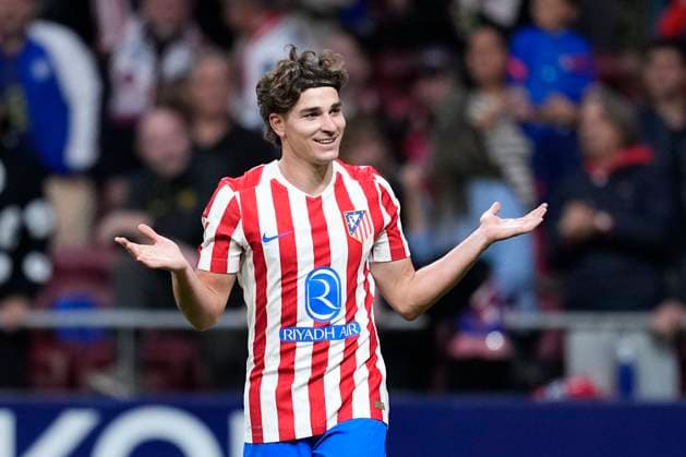 September 24, 2025, Madrid, Madrid, Spain: Julian Alvarez of Atletico de Madrid celebrates a goal during the Spanish League, LaLiga EA Sports, football match played between Atletico de Madrid and Rayo Vallecano at Riyadh Air Metropolitano stadium on September 24, 2025, in Madrid, Spain. Madrid Spain - ZUMAa181 20250924_zaa_a181_349 Copyright: xOscarxJ.xBarrosox