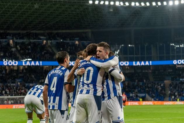 Oyarzabal (N10) & Zubeldia (N5) celebrate a goal during La Liga game between Real Sociedad and Mallorca at Anoeta , San Sebastián, Spain.  Copyright: xAndresxLopezxSheridanxx xSPPx Sportspressphoto_SPR31613