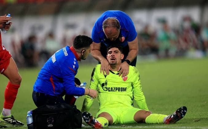24.09.2025 Belgrade Beograd FK Crvena Zvezda(FC Red Star)-FC Celtic Europa League men s football Matheus (C) Crvena Zvezda(FC Red Star) injury :
