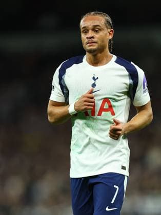 Xavi Simons of Tottenham Hotspur Tottenham Hotspur v Doncaster Rovers, EFL Carabao Cup, Third Round, Football, Tottenham Hotspur Stadium, London, UK - 24 Sep 2025London Tottenham Hotspur Stadium United Kingdom EDITORIAL USE ONLY No use with unauthorised audio, video, data, fixture lists, club league logos or live services. Online in-match use limited to 120 images, no video emulation. No use in betting, games or single club league player publications.  Copyright: xMichaelxZemanek Shutterstockx 15498598cg