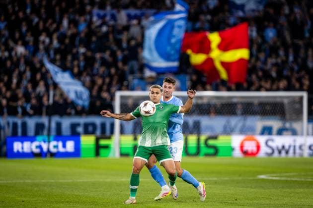 MALMO FF - LUDOGORETS Lasse Berg Johnsen of Malmö FF and Caio Vidal of Ludogorets during the UEFA Europa League, league stage match between Malmö FF and Ludogorets. Eleda Stadion, Malmo, Sweden, September 24, 2025. Photo by Branislav Racko Copyright: xx 080A1425