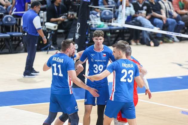 2025.09.25 Pasay City Manila siatkowka mezczyn Mistrzostwa Swiata FIVB 2025 Czechy - Iran N z FIVB Men s World Championship, WM, Weltmeisterschaft 2025 Czechia - Iran quarter finals cwiercfinal radosc zwyciestwo Czechy Czechia winner win kibice doping Foto Szymon Gorski PressFocus 2025.09.25 Pasay City Manila volleyball men FIVB Men s World Championship 2025 Czechy - Iran FIVB Men s World Championship 2025 Czechia - Iran quarter finals cwiercfinal radosc zwyciestwo Czechy Czechia winner win kibice doping Credit: Szymon Gorski PressFocus NEWSPIX.PL --- newspix.pl 