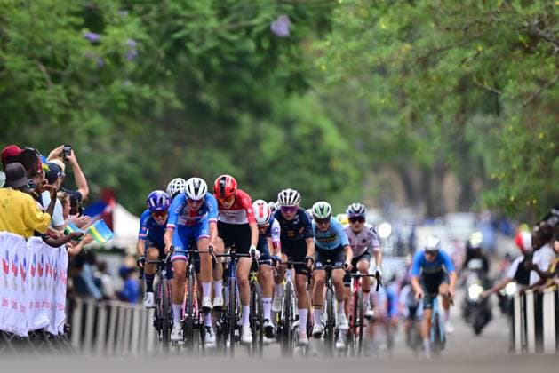 The pack of riders pictured in action during the U23 women road race (119,3 km) at the cycling road World Championships in Kigali, Rwanda, Thursday 25 September 2025. The 2025 UCI Road World Championships take place from 21 to 28 September in Kigali, Rwanda. DIRKxWAEM  x135248213x