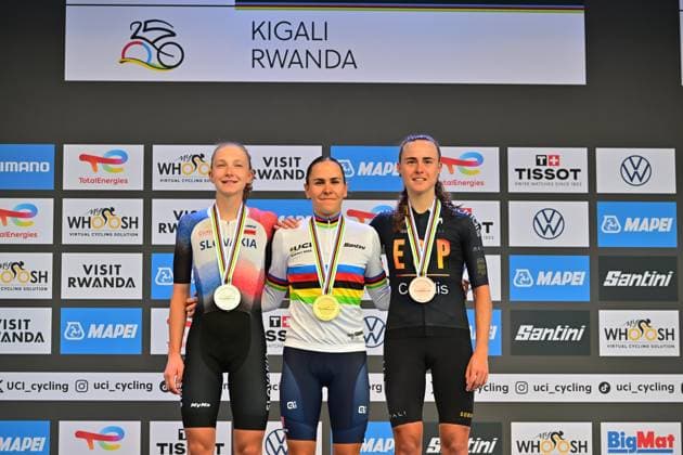 Gery CÃ lia, ChladoÅˆova Viktoria, Blasi Paula Straßenrennen Frauen U23 Straßen-WM 2025 Ruanda Gery CÃ lia (France) gewinnt vor ChladoÅˆova Viktoria (Slovakia), Blasi Paula (Spain)Straßenrennen Frauen U23 World Championships WU - Road Race (WC) Straßen-Weltmeisterschaft im Radsport 2025 Road World Championships 2025 UCI Cycling WM 119,3 km Kigali, Ruanda, World Championships WE - ITT (WC). 25.09.2025