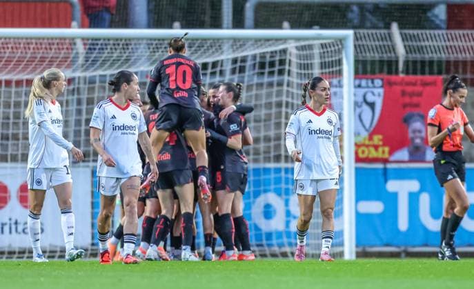 DEU, Leverkusen, Bayer Leverkusen v Eintracht Frankfurt, Google Pixel Bundesliga, DFB, Saison 2526, Ulrich-Haberland-Stadion, 4. Spieltag, im Bild: Vanessa Fudalla (Bayer Leverkusen 21) erzielt das Tor zum 1:0, Jubel DFB DFL REGULATIONS PROHIBIT ANY USE OF PHOTOGRAPHS AS IMAGE SEQUENCES AND OR QUASI-VIDEO, 25.09.2025, Copyright: HMBxMedia HendrikxHamelau
