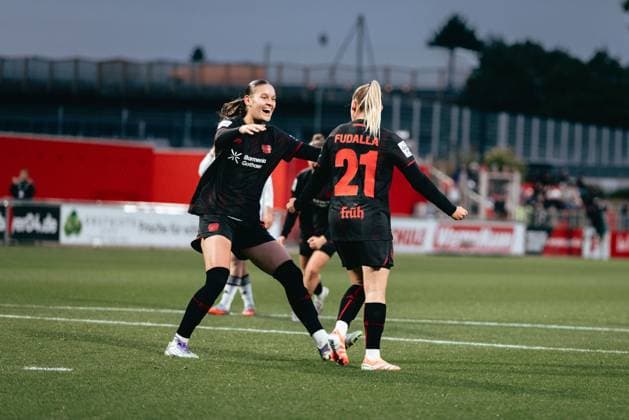 25.09.25, Frauen, Fussball, Google Pixel Frauen Bundesliga, Saison 2025 2026, Bayer 04 Leverkusen - Eintracht Frankfurt, 4. Spieltag Vanessa Fudalla ( 21 - Bayer 04 Leverkusen) Jubel über Tor zum 1:0 Leverkusen Ulrich-Haberland-Stadion NRW Deutschland