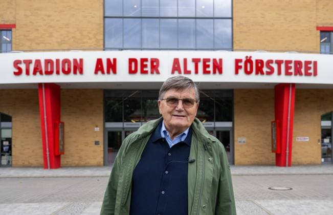 Fußball, Herren, Saison 2025 2026, 1. Bundesliga, 1. FC Union Berlin, Hans Meyer im Stadion An der Alten Försterei, 25.09. 2025, Copyright: xMatthiasxKochx