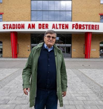 Fußball, Herren, Saison 2025 2026, 1. Bundesliga, 1. FC Union Berlin, Hans Meyer im Stadion An der Alten Försterei, 25.09. 2025, Copyright: xMatthiasxKochx