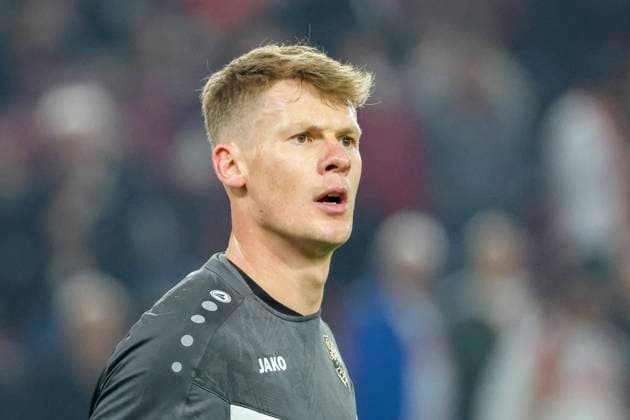 Alexander Nübel, Nubel (VfB Stuttgart, 33) beim Aufwärmen vor Spielbeginn , Deutschland, Fussball, UEFA Europa League, 1. Spieltag, 2025 2026, VfB Stuttgart vs. Celta Vigo, 25.09.2025, Arena Stuttgart, Stuttgart, Deutschland Stuttgart Arena Stuttgart Baden-Württemberg Deutschland Copyright: xGrantxHubbsx