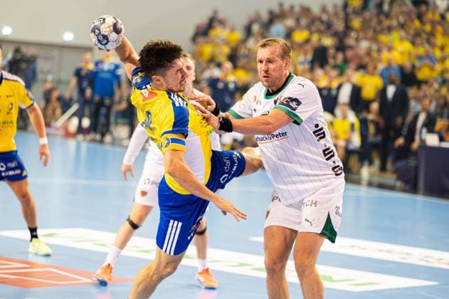 KIELCE 25.09.2025 MECZ 3. KOLEJKA LIGA MISTRZOW PILKA RECZNA MEZCZYZN SEZON 2025 2026 --- MENS HANDBALL EHF CHAMPIONS LEAGUE SEASON 2025 2026 MATCH: INDUSTRIA KIELCE - FUCHSE BERLIN ALEX DUJSHEBAEV FOT. MICHAL TRZPIS 400MM.PL NEWSPIX.PL --- newspix.pl 