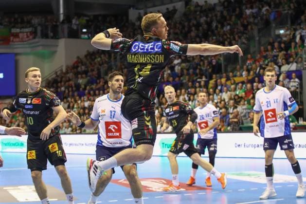 25.09.2025, xgox, Handball - EHF Champions League SC Magdeburg - Orlen Wisla Plock v.l. Omar Ingi Magnusson (Magdeburg, 14) wirft Tor, Torschuetze, erzielt Tor, Treffer, scores the goal Magdeburg