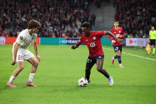 FOOTBALL : LOSC Lille vs SK Brann - UEFA Europa League - 25 09 2025 FÃ lix CORREIA (LOSC Lille) lors du match LOSC Lille vs SK Brann, UEFA Europa League phase de ligue, Decathlon Arena stade Pierre Mauroy, le 25 septembre 2025 - photo Laurent Sanson PsnewZ  Copyright: xLaurentxSANSONx xPsnewZx